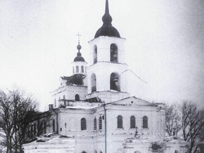 Первые фото храма (1924 г.)
